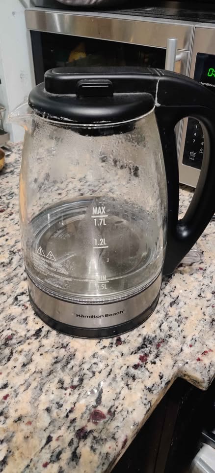 Hamilton Beach hot water kettle - photo 2