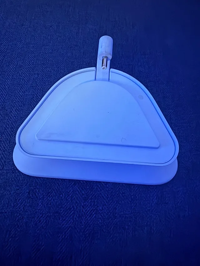 Amazon Echo Show 5 Stand- like new- working thumbnail