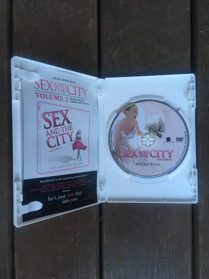 Sex And The City The Movie DVD With Special Features - Like New - photo 3