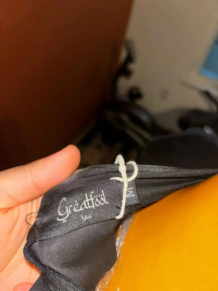 Brand New Size M – Greatfoil Elegant Black Ruched Dress 🖤✨ image indicator(3)