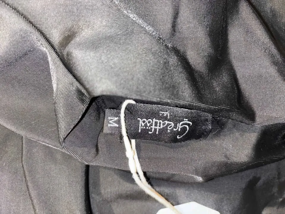 Brand New Size M – Greatfoil Elegant Black Ruched Dress 🖤✨ image indicator(4)