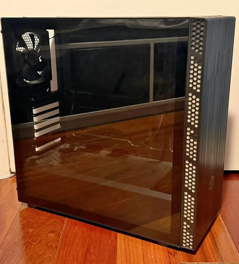 Cooler Master MasterBox MB600L V2 Mid Tower PC Case thumbnail