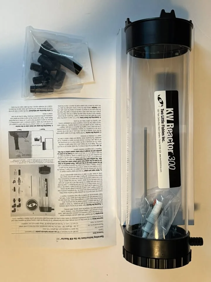 Two Little Fishies Kalkwasser Reactor 300 image indicator(2)