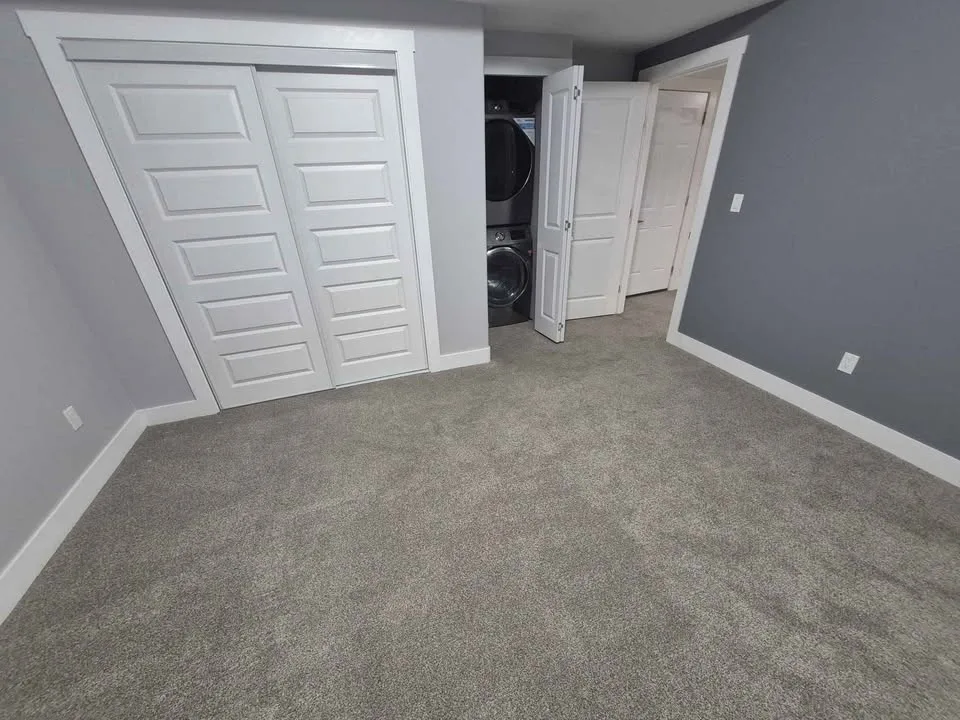 2 Beds 1 Bath - Apartment image indicator(4)