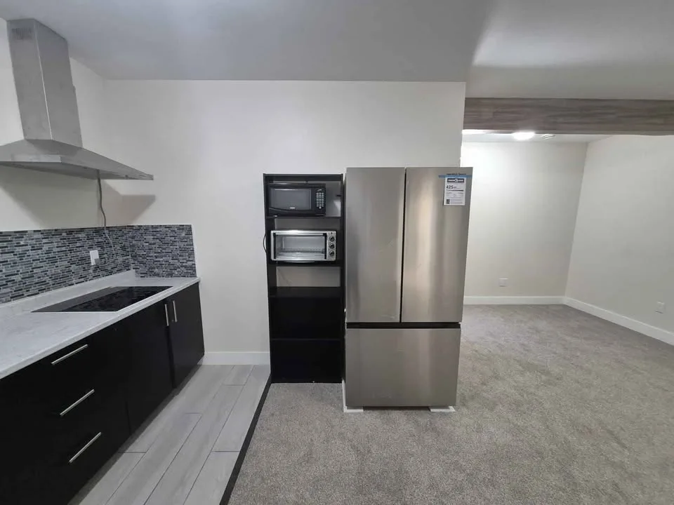 2 Beds 1 Bath - Apartment image indicator(8)
