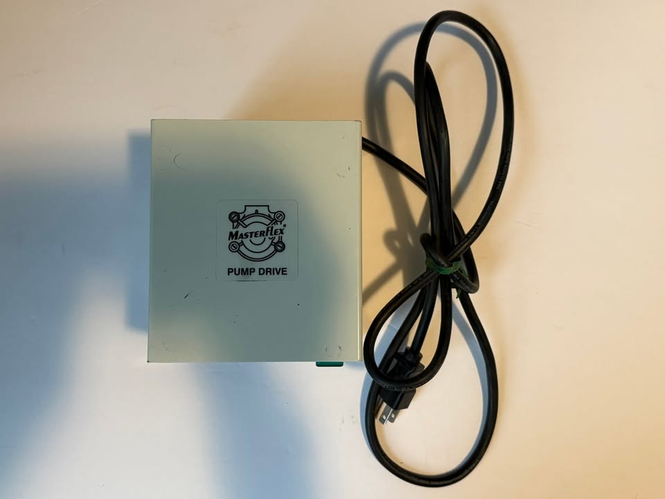 Cole Parmer 7540-01 Masterflex Pump Drive 1 RPM - photo 2