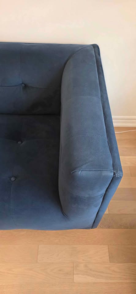 Sofa blue structube need some fixing. - photo 3