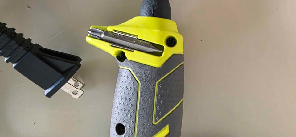Ryobi ZRD43K 5.5-Amp 3/8 in. Variable Speed Drill - photo 3