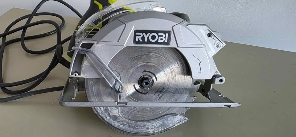 Ryobi 14-Amp 7-1/4-inch Corded Circular Saw with Laser image indicator(3)