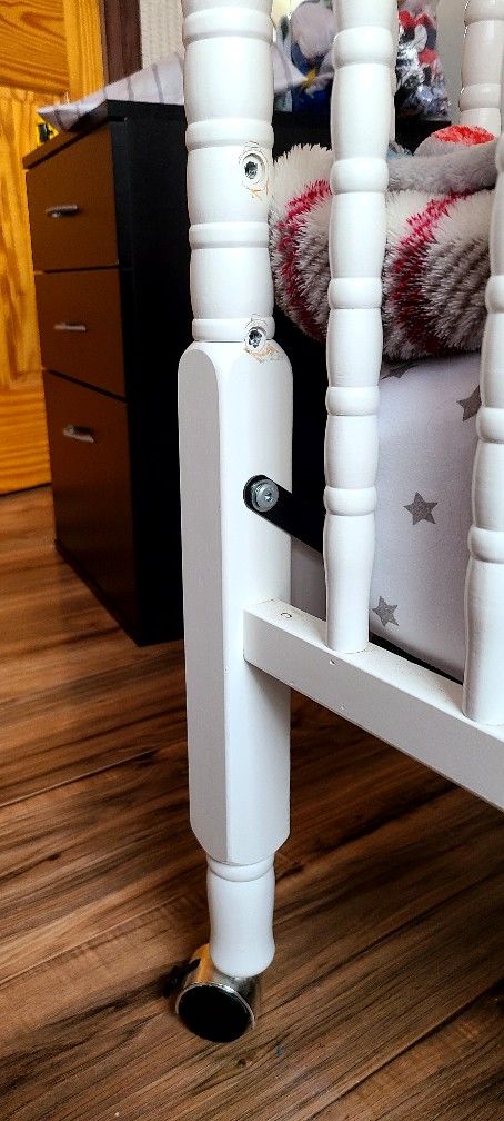 Million Dollar Baby Classic Liberty Convertible Crib In White - photo 4