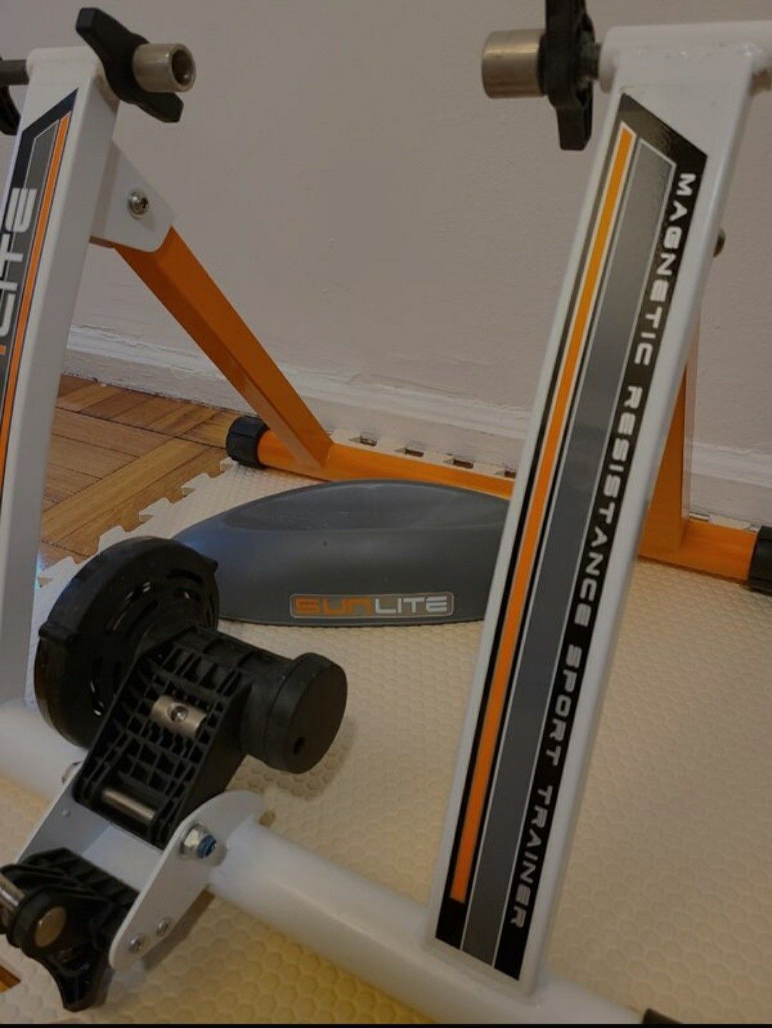 Sunlite F-2 Magnetic Indoor Bicycle Trainer & RISER BLOC - photo 2