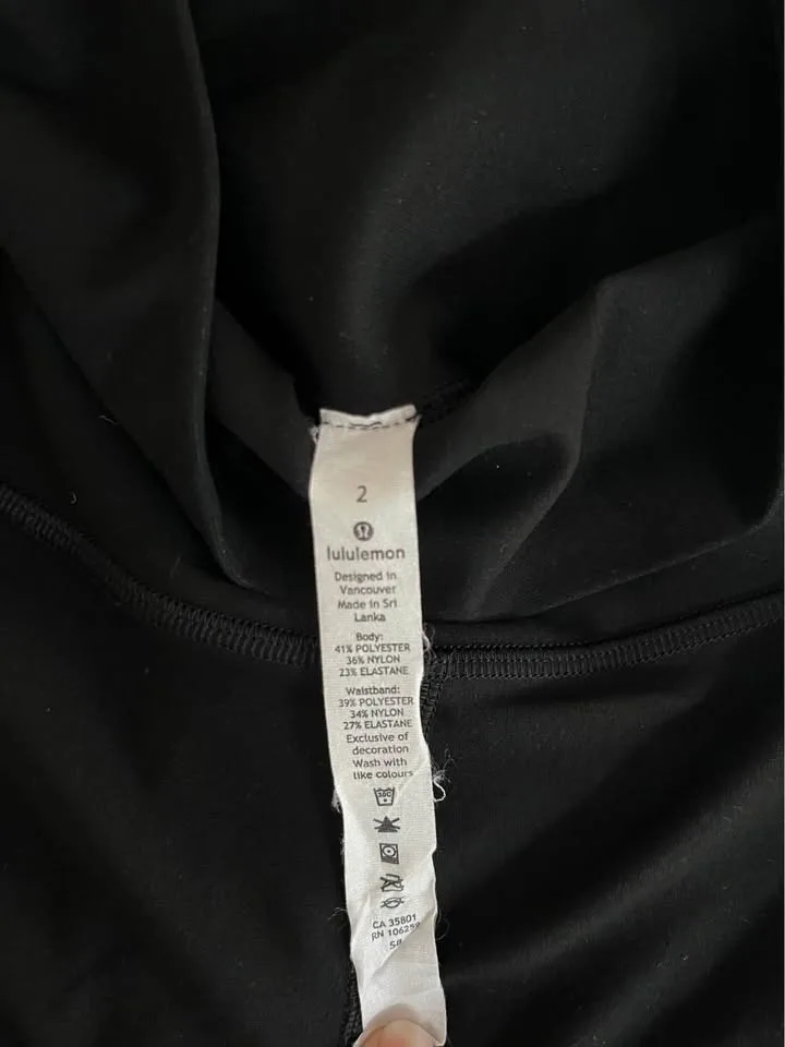 Size 2 Lululemon leggings image indicator(3)