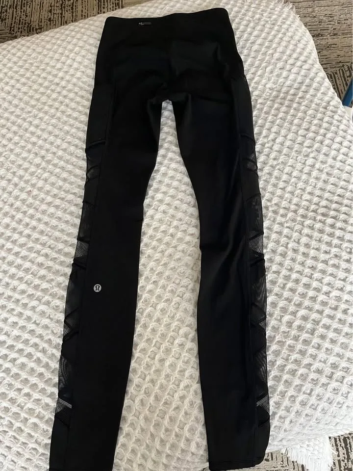 Lululemon Leggings image indicator(2)