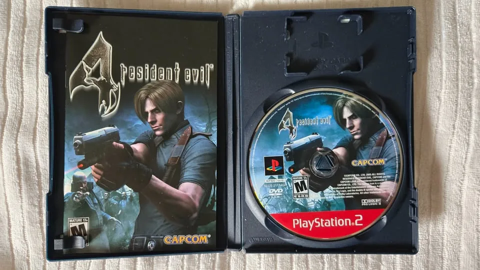 Resident Evil 4 - PS2 Greatest Hits image indicator(3)