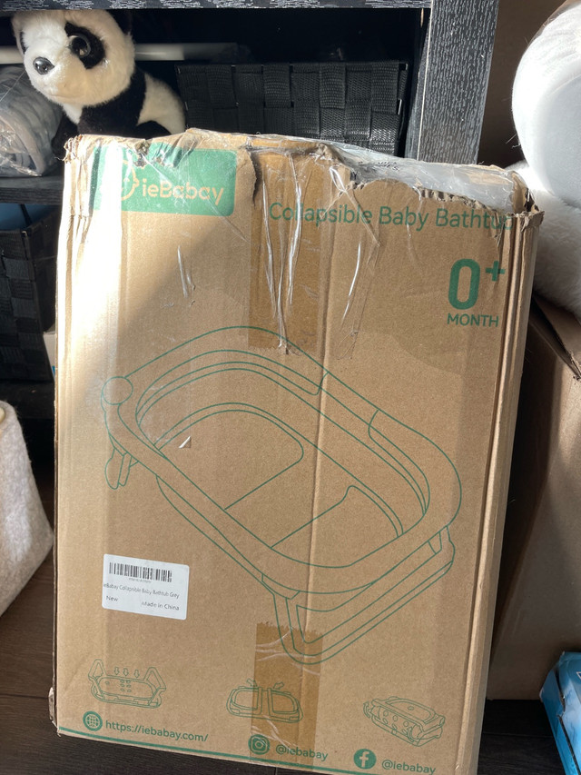 Brand new leBebey Collapsible Portable Baby Bathtub - photo 2