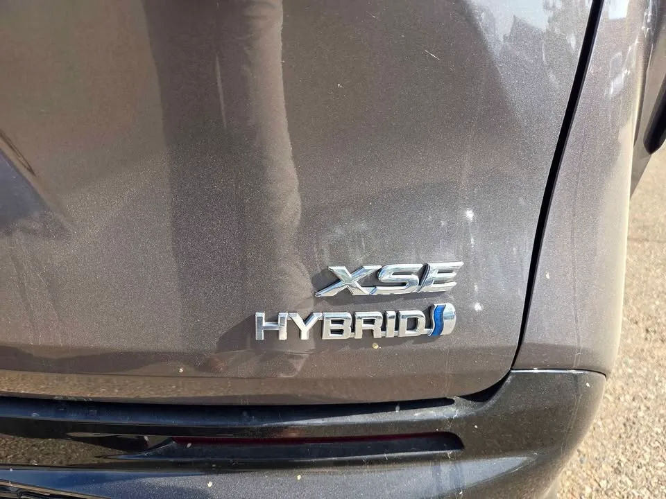 2022 Toyota Sienna image indicator(5)