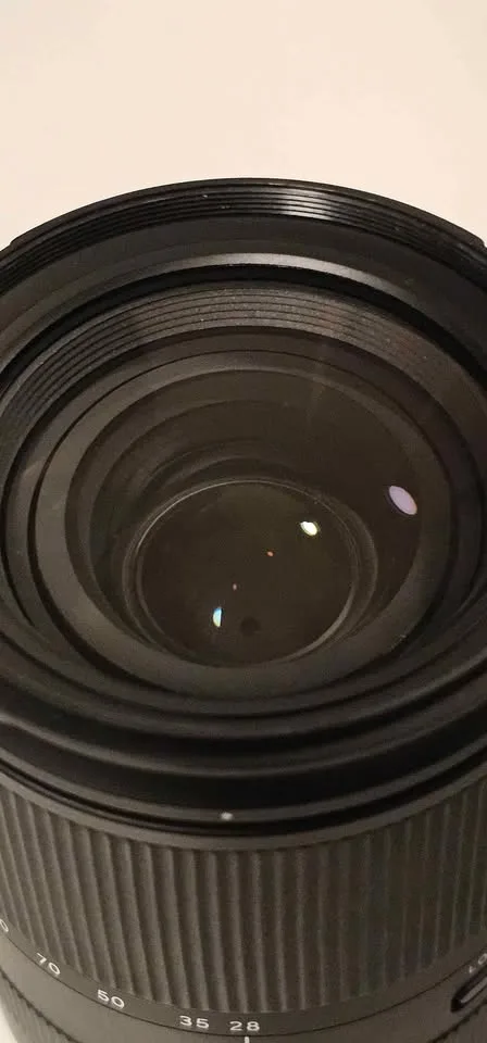 Tamron 28-200mm f/2.8-5.6 Sony E-Mount - Excellent image indicator(3)