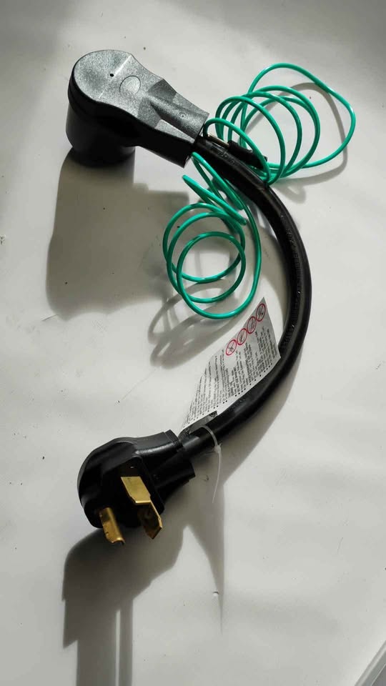 AC WORKS Dryer/Range Adapter 3-Prong Plug to 4-Prong - photo 4
