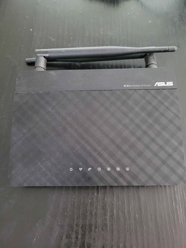 Asus RT-N12 Wireless N Router - photo 2