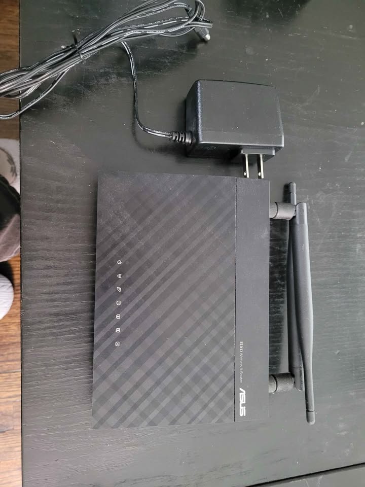 Asus RT-N12 Wireless N Router - photo 3