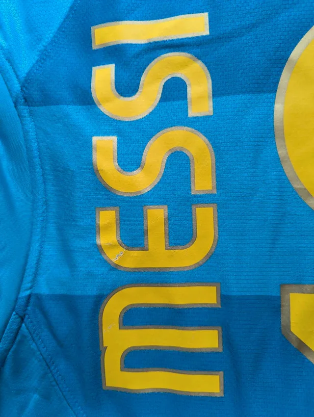 Nike Barcelona Messi Jersey- Good condition. Youth Large image indicator(5)