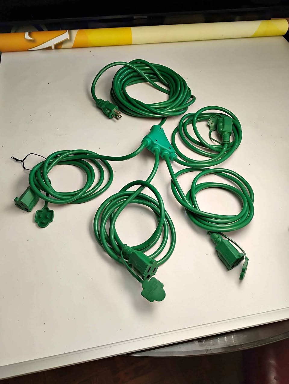 HDX 28 Ft 16AWG 4-Outlet Outdoor Extension Cord