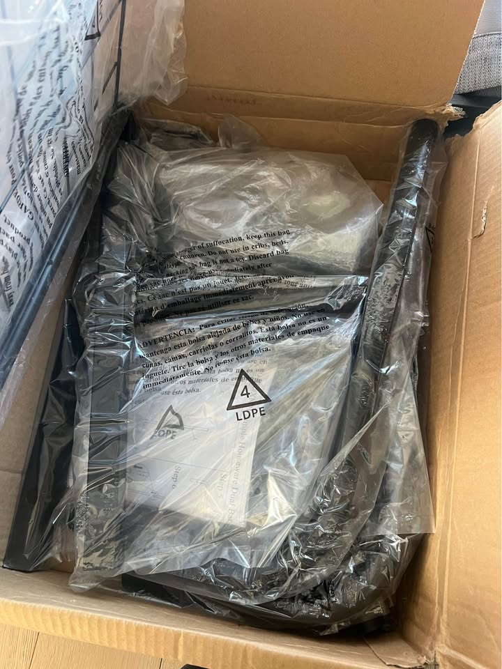 Black Clothing Rack (New in Box) - photo 3