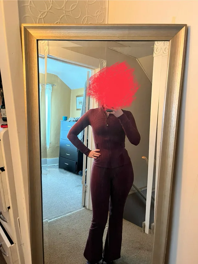 Women’s Active Set image indicator(3)