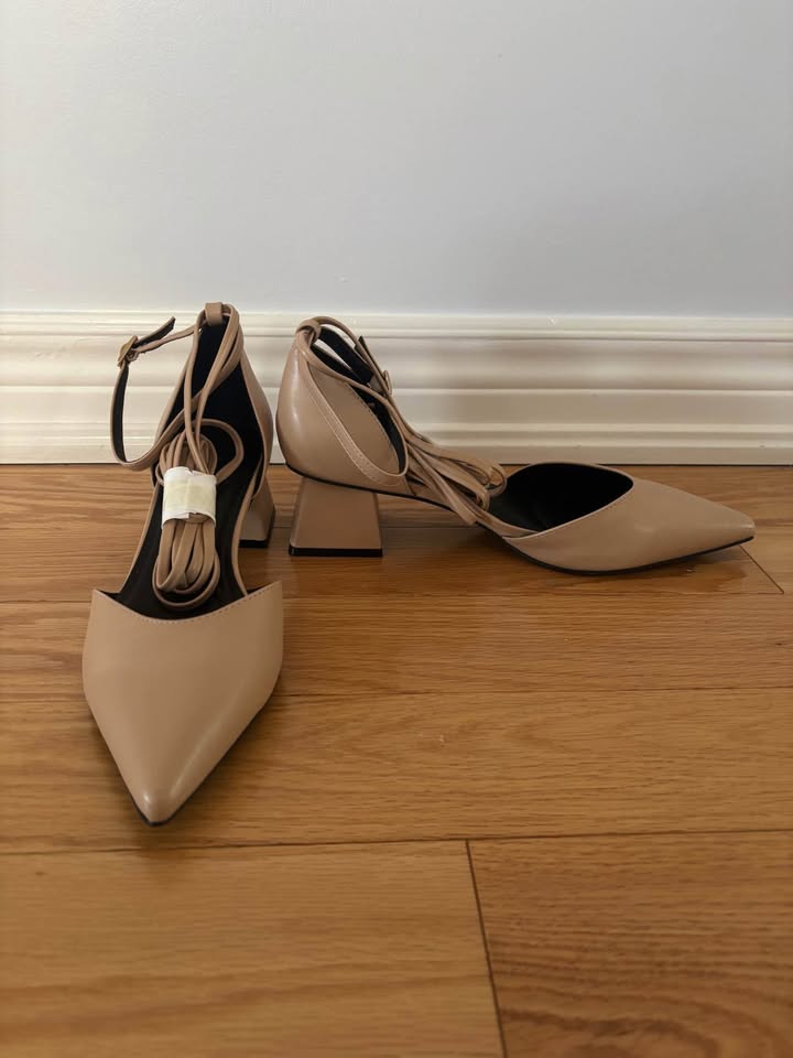 Elegant Tan Heels - photo 5
