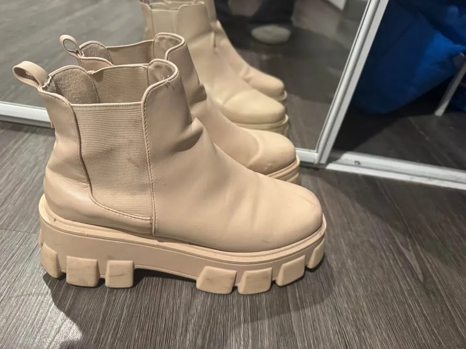 Boots- Faux leather water proof image indicator(3)