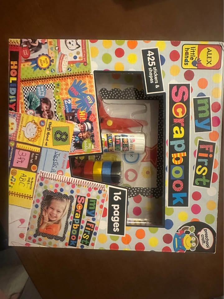 My first scrapbook kit! - photo 4