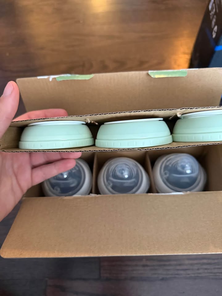 NEW 3 Glass Baby Bottles 0m+ - photo 2