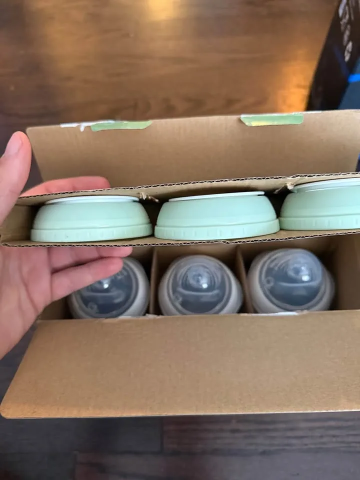 NEW 3 Glass Baby Bottles 0m+ image indicator(2)