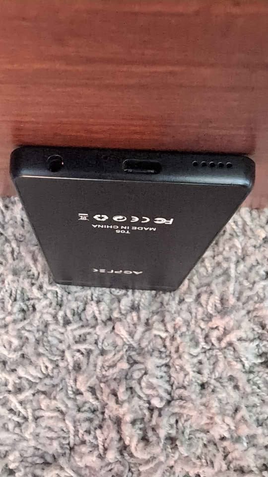 Small portable MP4 player - photo 2