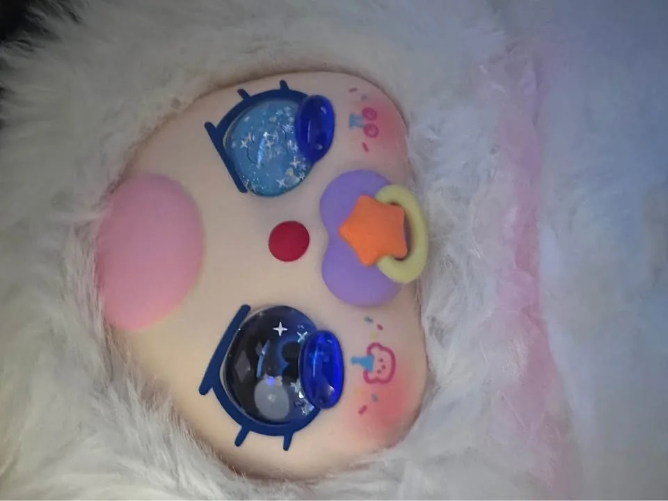 Baby Three 800% AI Kitten image indicator(5)