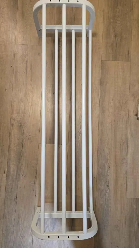 White Metal Shoe Rack – 110cm x 30cm x 30cm image indicator(4)