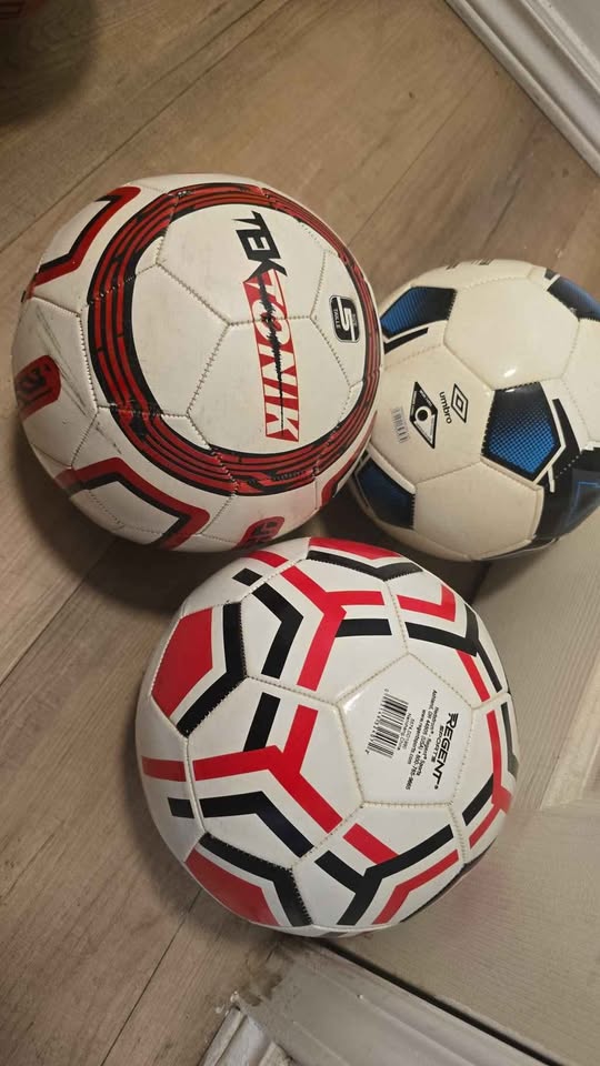 Sports Gear – Footballs, Basketballs & Bags (Bundle) - photo 2