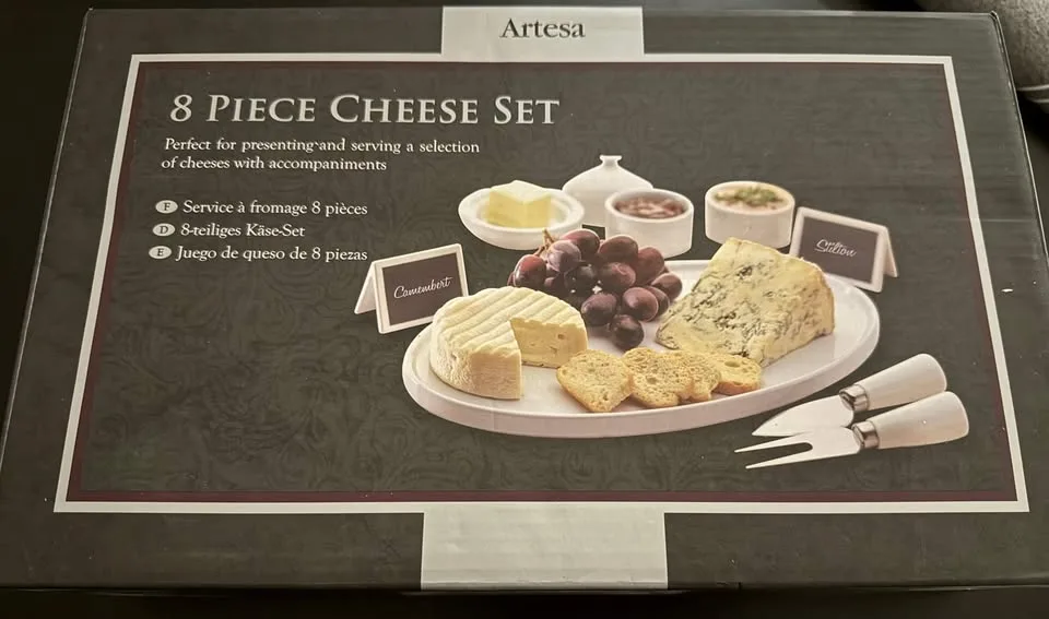 8 piece cheese set image indicator(2)