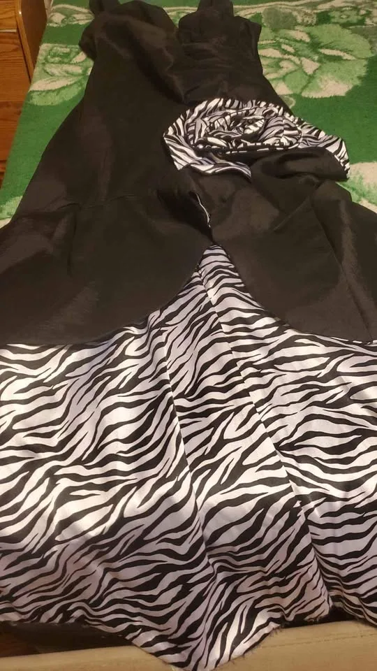 Party dress thumbnail