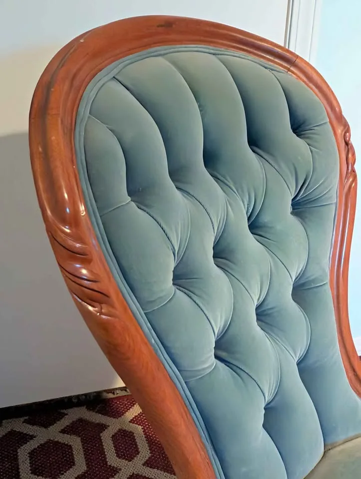 Beautiful Antique chair image indicator(2)