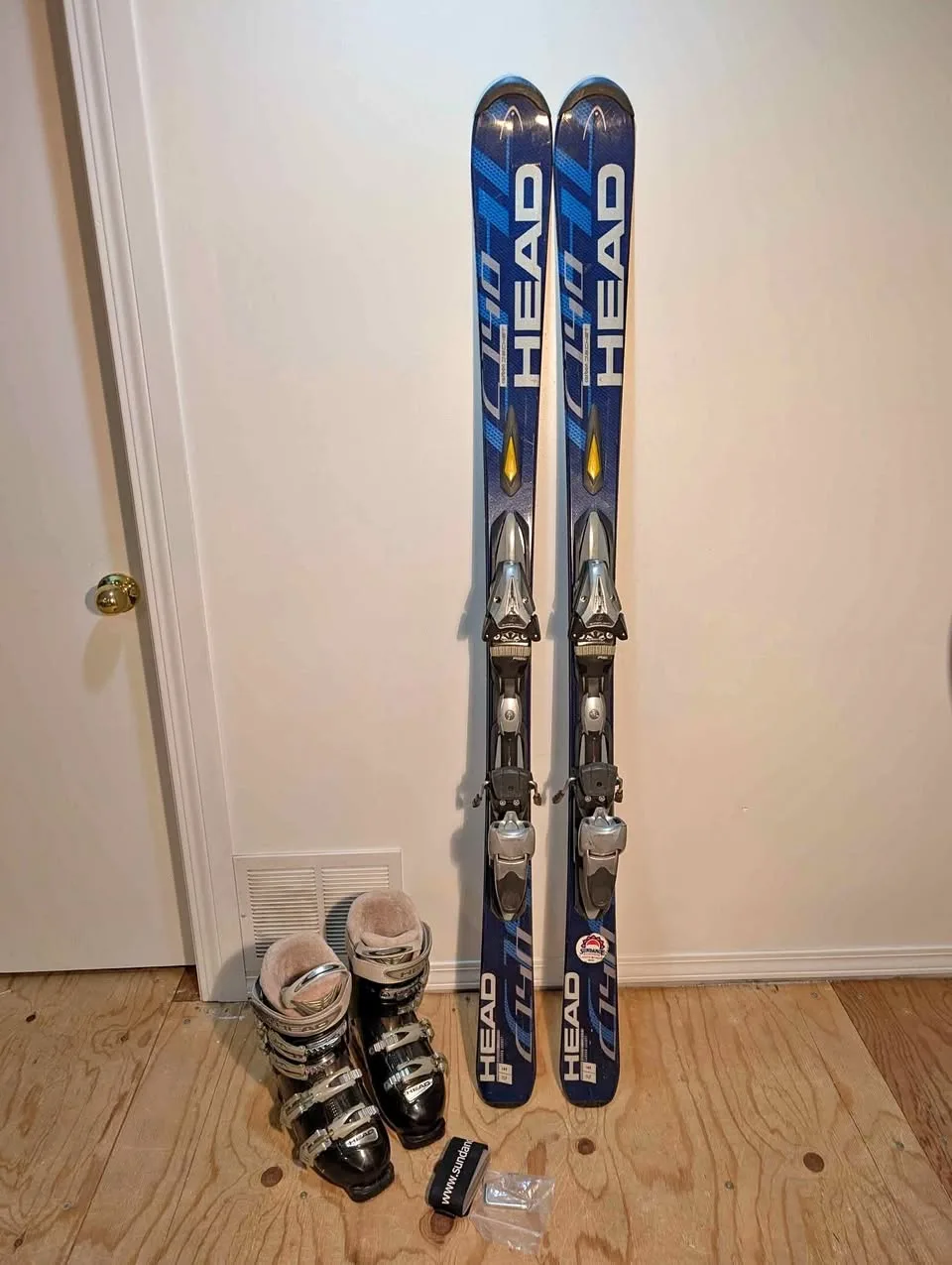 Women's Head skis, Size 6 Head boots thumbnail