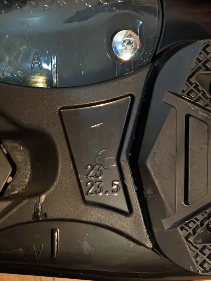 Women's Head skis, Size 6 Head boots image indicator(6)