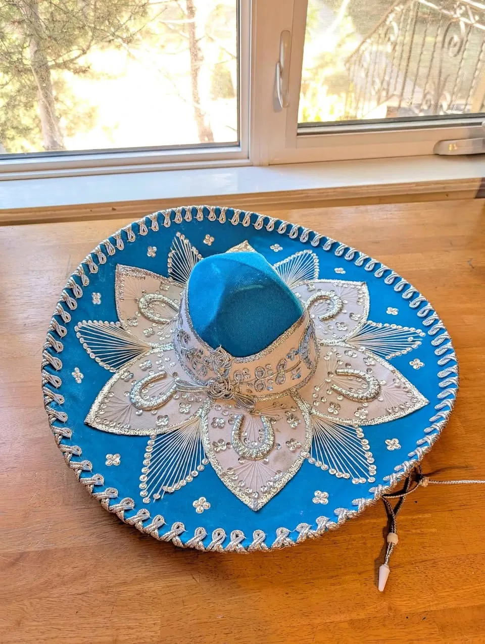 Halloween brilliant blue sombrero thumbnail