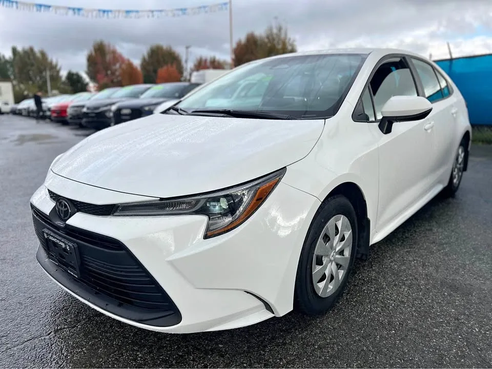 2023 Toyota Corolla thumbnail