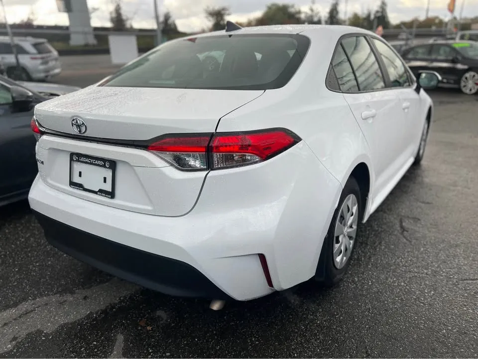 2023 Toyota Corolla image indicator(4)