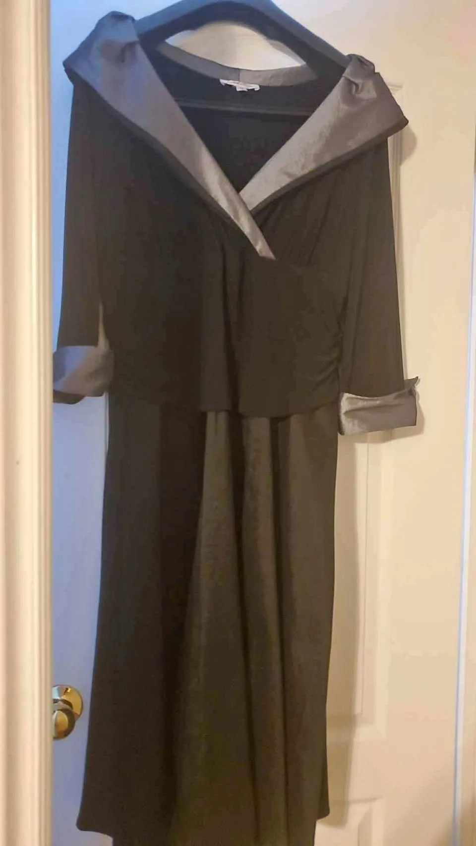 Black formal dress thumbnail