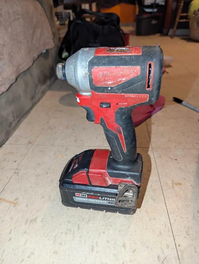 Milwaukee impact driver (Tool ONLY) image indicator(2)