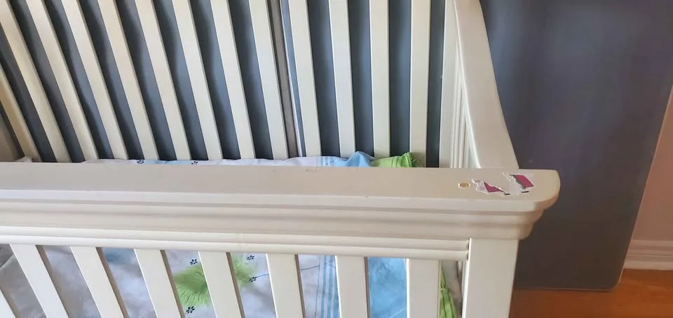 Baby crib image indicator(3)