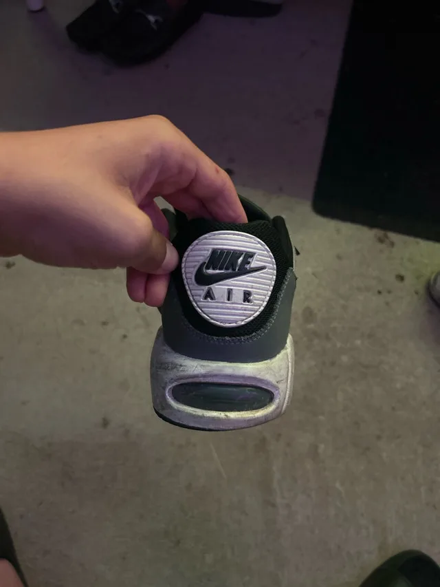 Nike Air Max image indicator(3)