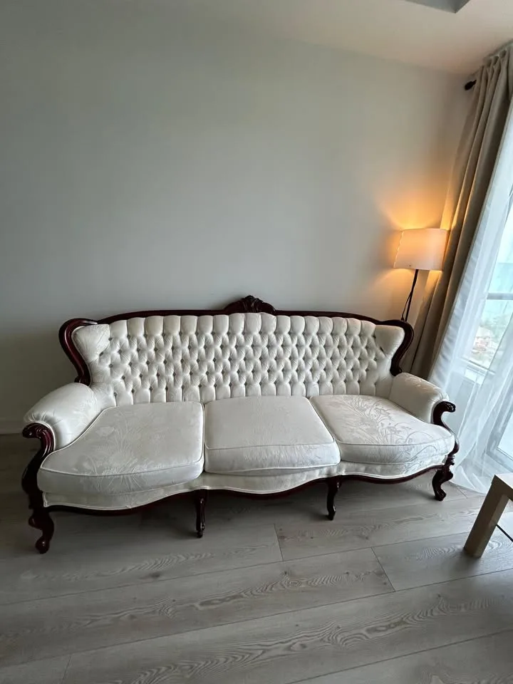 3-Seater Couch – Excellent Condition image indicator(2)